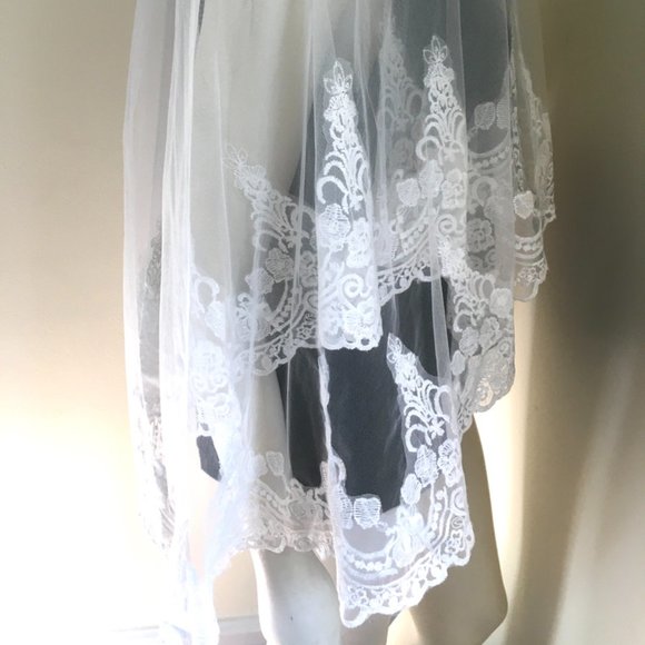 VTG Tulle with Applique Floral Lace 2-tier Wedding Veil White - Picture 8 of 15